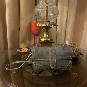 Frye please check all picture of condition